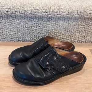 Finn Comfort Ausee-s leather slip on clog German replaceable footbed